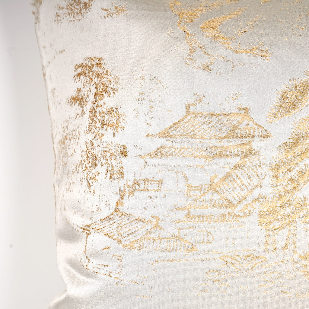 Pine Forest Champagne-Cushion