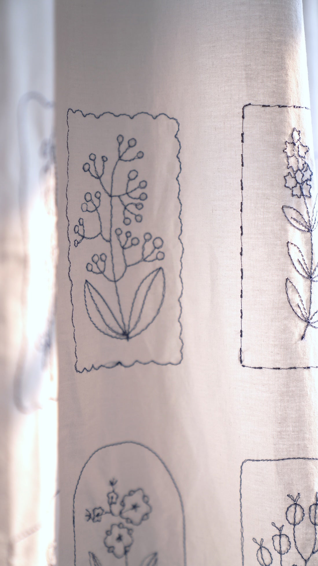 Botanical Embroidered Tie-Top Privacy Curtain – Blue on White (1 Panel)